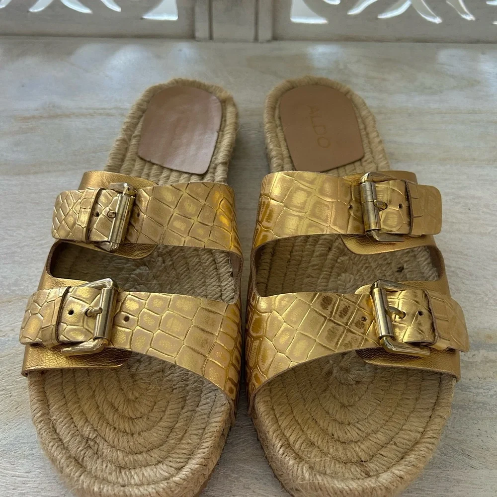 Aldo Dolci Gold Metallic Espadrille Sandals Reptile Crocodile Print Leather 9